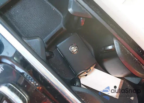 2016 Volvo Xc90 T6 Momentum from USA, damaged, VIN YV4A22PK2G1050126